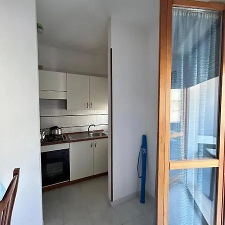 Via Liguria 15 Guest House Lejlighed *